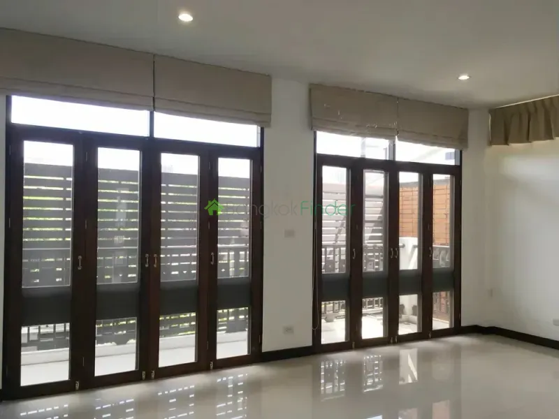Phrakanong, Phra Khanong, Thailand, 3 Bedroom Bedrooms, 0 ,4 BathroomBathrooms,Town House,For Rent,6655