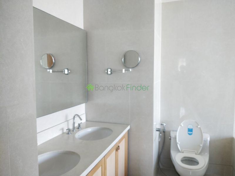 Phromphong, Bangkok, Thailand, 2 Bedrooms Bedrooms, ,2 BathroomsBathrooms,Condo,For Rent,Emporio,6694