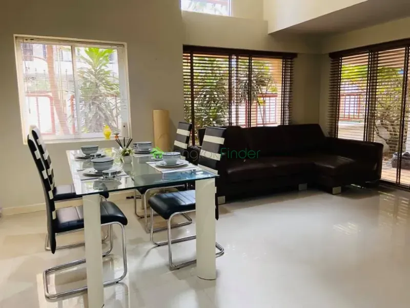 Phromphong, Phrom Phong, Thailand, 4 Bedroom Bedrooms, 0 ,5 BathroomBathrooms,Town House,For Rent,6697