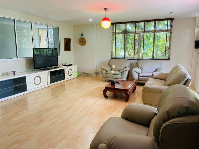 Phromphong, Phrom Phong, Thailand, 4 Bedroom Bedrooms, 0 ,5 BathroomBathrooms,Town House,For Rent,6697