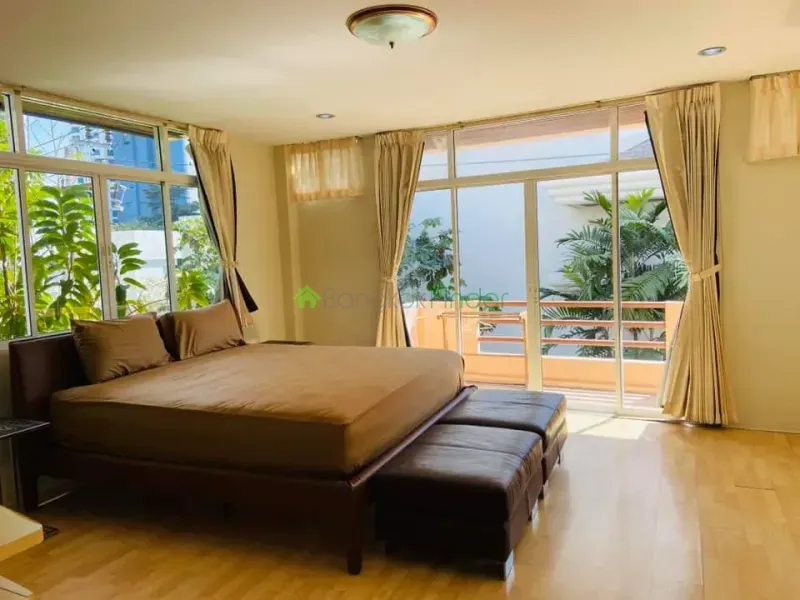 Phromphong, Phrom Phong, Thailand, 4 Bedroom Bedrooms, 0 ,5 BathroomBathrooms,Town House,For Rent,6697