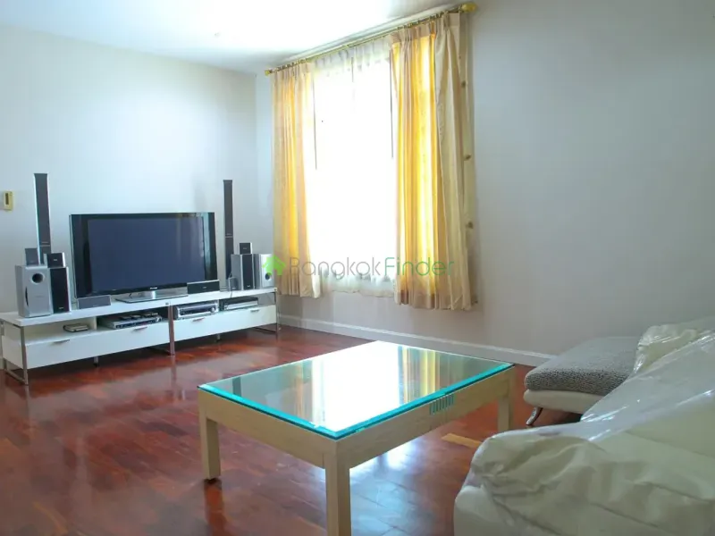 Pattanakarn, Pattanakarn, Thailand, 5 Bedroom Bedrooms, 0 ,4 BathroomBathrooms,House,For Rent,6698