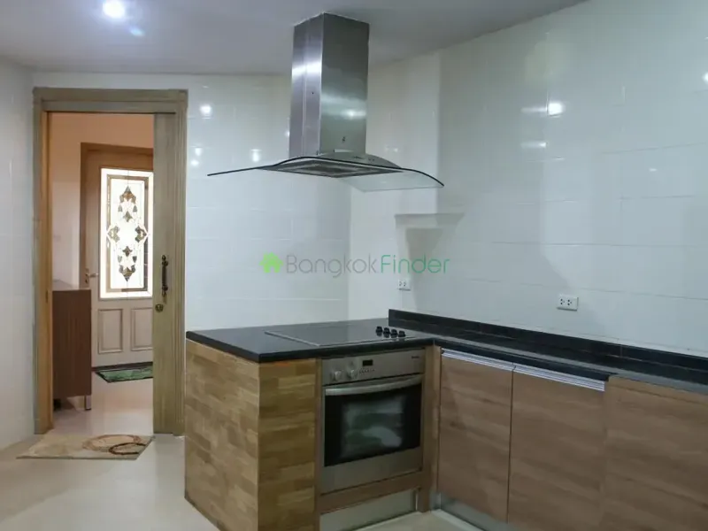 Pattanakarn, Pattanakarn, Thailand, 5 Bedroom Bedrooms, 0 ,4 BathroomBathrooms,House,For Rent,6698