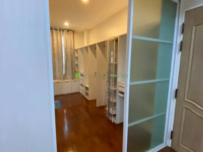 Pattanakarn, Pattanakarn, Thailand, 5 Bedroom Bedrooms, 0 ,4 BathroomBathrooms,House,For Rent,6698
