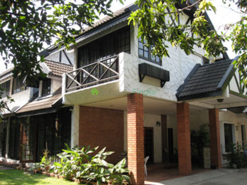 Sathorn, Bangkok, Thailand, 3 Bedrooms Bedrooms, ,4 BathroomsBathrooms,House,For Rent,6722