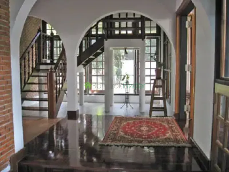 Sathorn, Sathon, Thailand, 3 Bedroom Bedrooms, 0 ,4 BathroomBathrooms,House,For Rent,6722