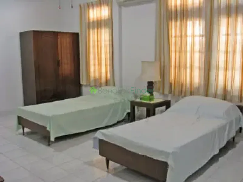 Sathorn, Sathon, Thailand, 3 Bedroom Bedrooms, 0 ,4 BathroomBathrooms,House,For Rent,6722