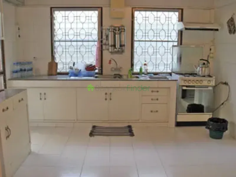 Sathorn, Sathon, Thailand, 3 Bedroom Bedrooms, 0 ,4 BathroomBathrooms,House,For Rent,6722