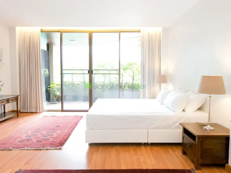 Sathorn, Sathon, Thailand, 6 Bedroom Bedrooms, 0 ,6 BathroomBathrooms,Town House,For Rent,6734