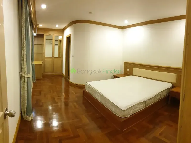 Phromphong, Phrom Phong, Thailand, 3 Bedroom Bedrooms, 0 ,3 BathroomBathrooms,Apartment,For Rent,Baan Sawadee Apartment,6740