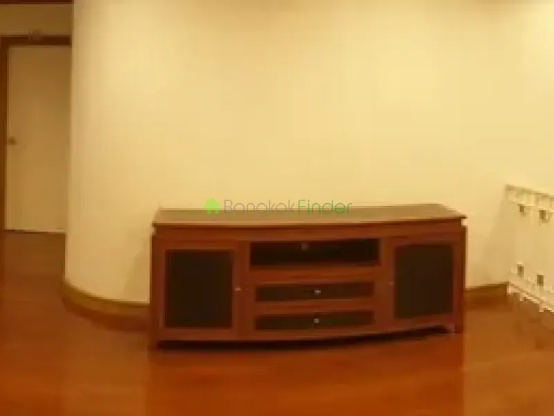 Phromphong, Phrom Phong, Thailand, 3 Bedroom Bedrooms, 0 ,3 BathroomBathrooms,Apartment,For Rent,Baan Sawadee Apartment,6740