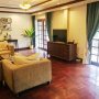 3 bed 3 bath 180 sqm.