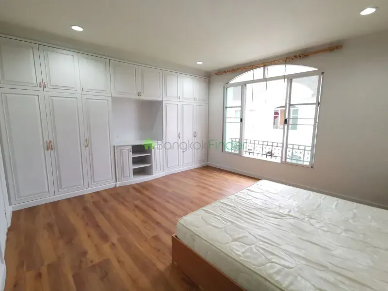 Rama3, Rama 3, Thailand, 3 Bedroom Bedrooms, 0 ,4 BathroomBathrooms,Town House,For Rent,6792