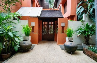 Sukhumvit-Phrom Phong, Phrom Phong, Bangkok, Thailand, 3 Bedrooms Bedrooms, ,3 BathroomsBathrooms,House,For Rent,Sukhumvit-Phrom Phong,6795