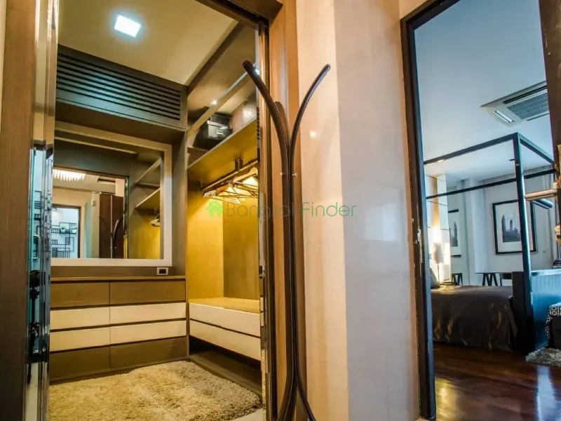 Ekamai, Ekamai, Thailand, 4 Bedroom Bedrooms, 0 ,5 BathroomBathrooms,Town House,For Rent,6893