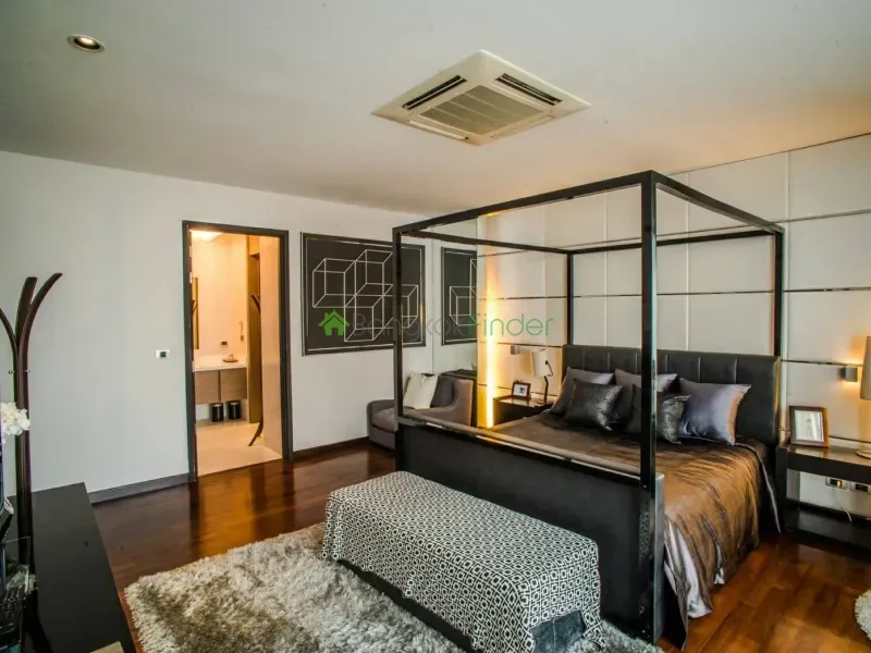 Ekamai, Ekamai, Thailand, 4 Bedroom Bedrooms, 0 ,5 BathroomBathrooms,Town House,For Rent,6893