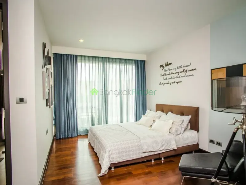 Ekamai, Ekamai, Thailand, 4 Bedroom Bedrooms, 0 ,5 BathroomBathrooms,Town House,For Rent,6893