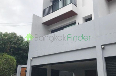 Phromphong, Bangkok, Thailand, 3 Bedrooms Bedrooms, ,3 BathroomsBathrooms,Town House,For Rent,6910