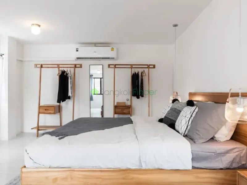 Thonglor, Thonglor, Thailand, 4 Bedroom Bedrooms, 0 ,3 BathroomBathrooms,Town House,For Rent,6937