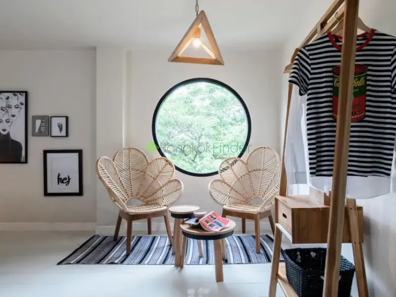 Thonglor, Thonglor, Thailand, 4 Bedroom Bedrooms, 0 ,3 BathroomBathrooms,Town House,For Rent,6937