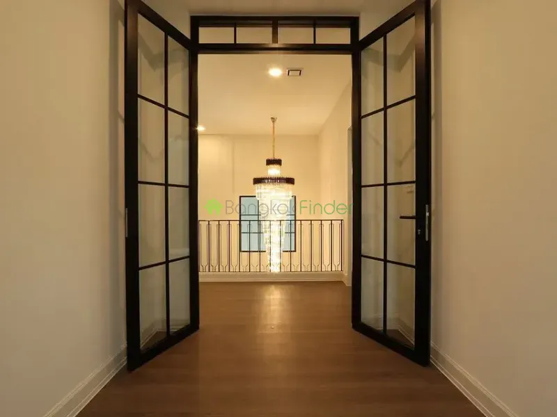 Rama 9, Rama 9, Thailand, 4 Bedroom Bedrooms, 0 ,6 BathroomBathrooms,House,For Rent,7467