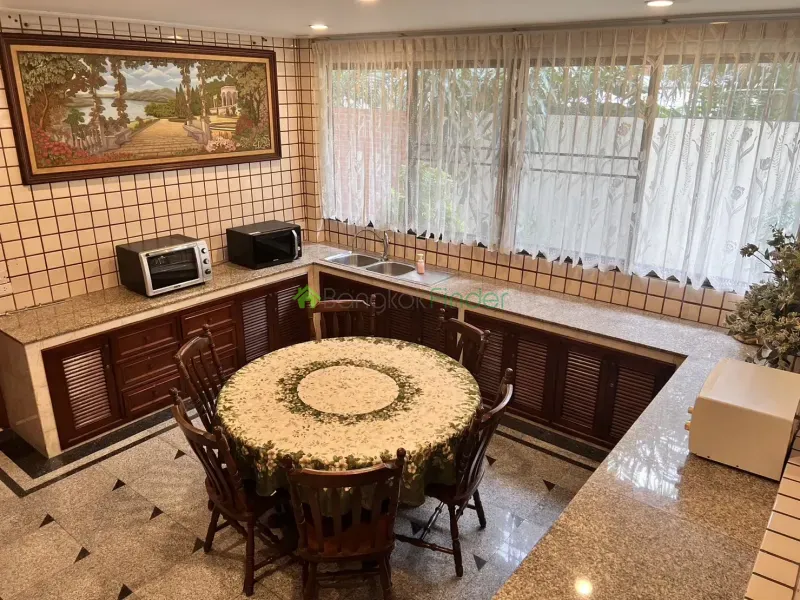 Thonglor, Thonglor, Thailand, 4 Bedroom Bedrooms, 0 ,5 BathroomBathrooms,Town House,For Rent,7501