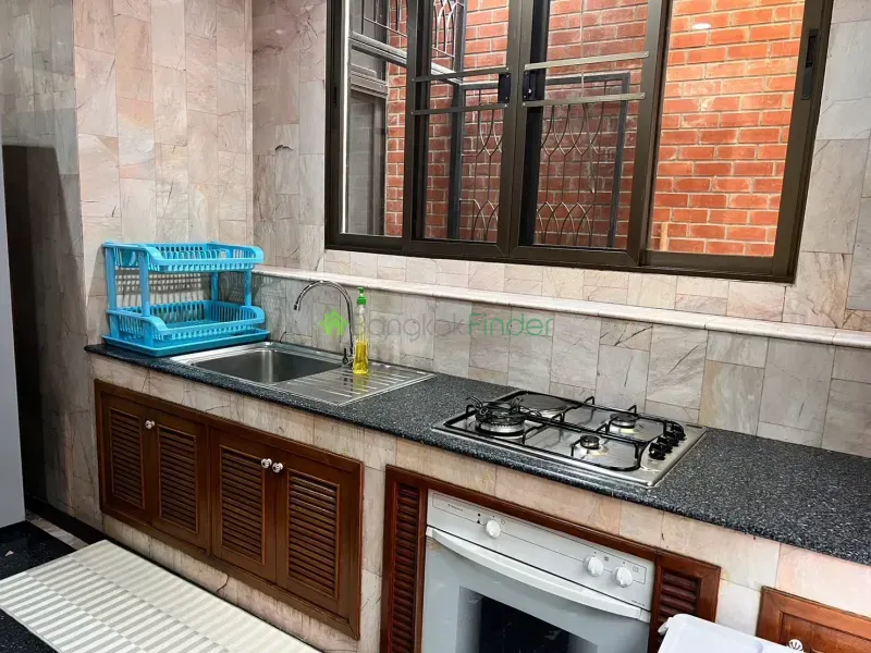 Thonglor, Thonglor, Thailand, 4 Bedroom Bedrooms, 0 ,5 BathroomBathrooms,Town House,For Rent,7501
