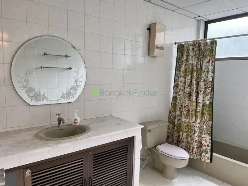 Thonglor, Thonglor, Thailand, 4 Bedroom Bedrooms, 0 ,5 BathroomBathrooms,Town House,For Rent,7501
