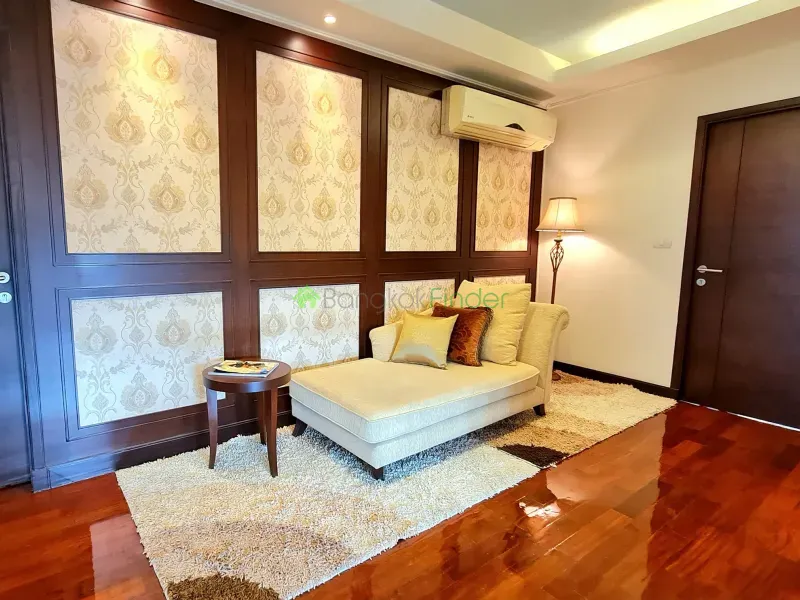 Phomphong, Bangkok, Thailand, 4 Bedroom Bedrooms, 0 ,5 BathroomBathrooms,Apartment,For Rent,Piyathip Place,7545