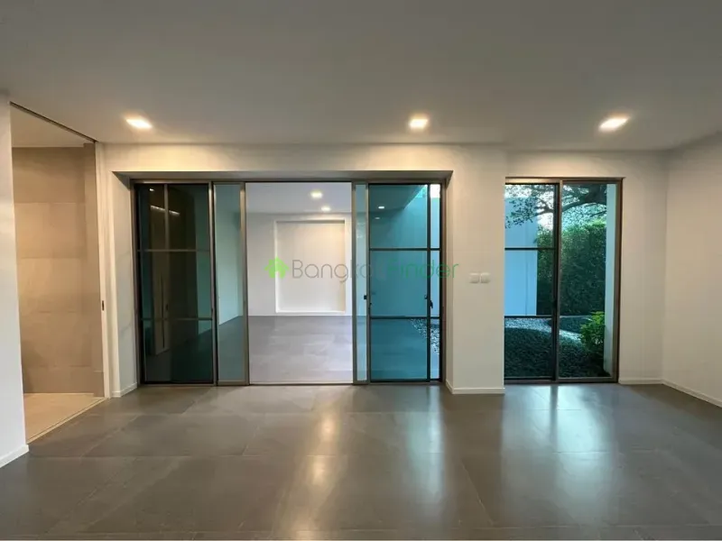 Rama 9, Rama 9, Thailand, 3 Bedroom Bedrooms, 0 ,4 BathroomBathrooms,House,For Rent,7552