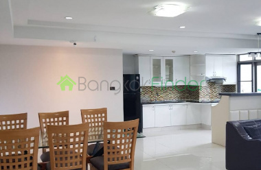 Phromphong, Bangkok, Thailand, 3 Bedrooms Bedrooms, ,3 BathroomsBathrooms,Condo,For Rent,Royal Castle,7567