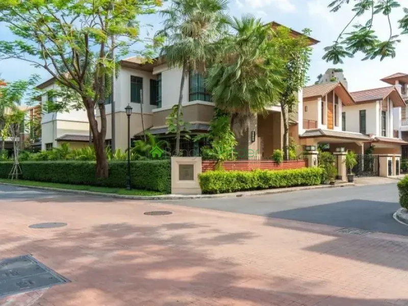Phrakanong, Phra Khanong, Thailand, 4 Bedroom Bedrooms, 0 ,5 BathroomBathrooms,House,For Rent,7579