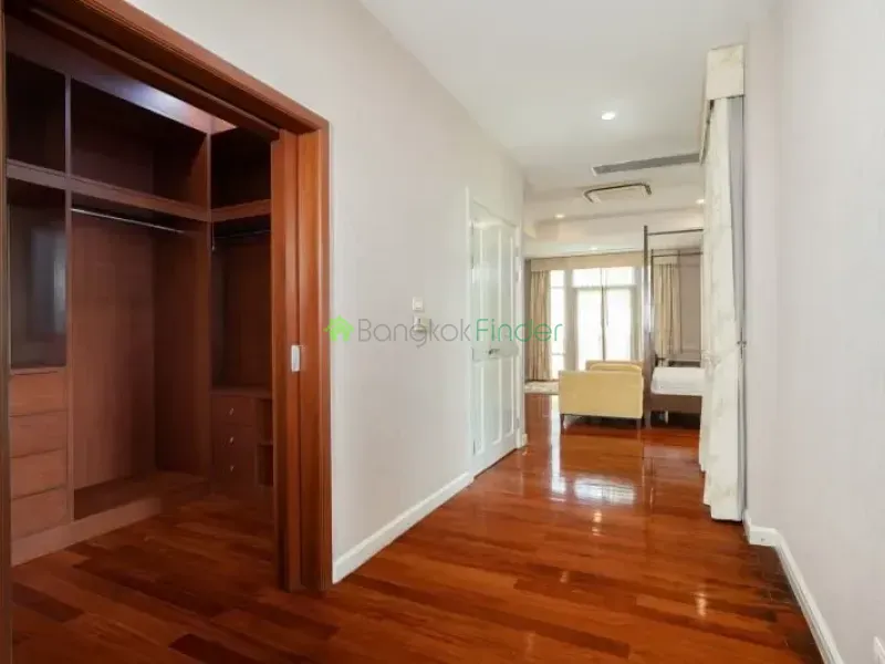Phrakanong, Phra Khanong, Thailand, 4 Bedroom Bedrooms, 0 ,5 BathroomBathrooms,House,For Rent,7579