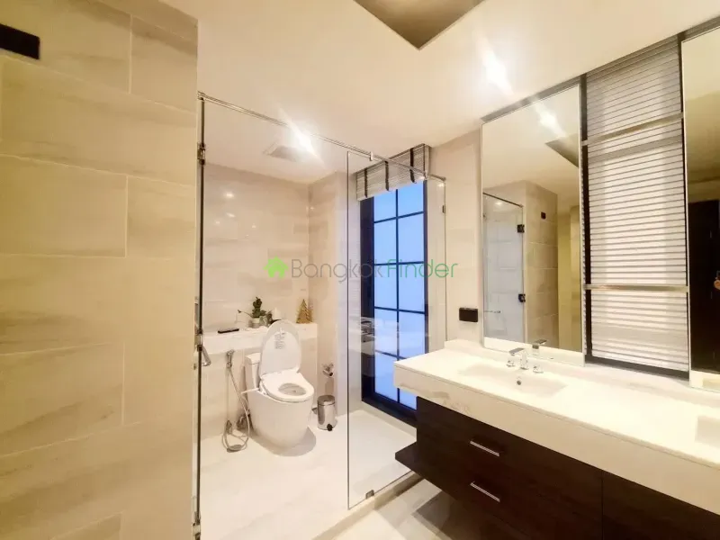 Asoke, Phrom Phong, Thailand, 4 Bedroom Bedrooms, 0 ,5 BathroomBathrooms,Town House,For Rent,7615