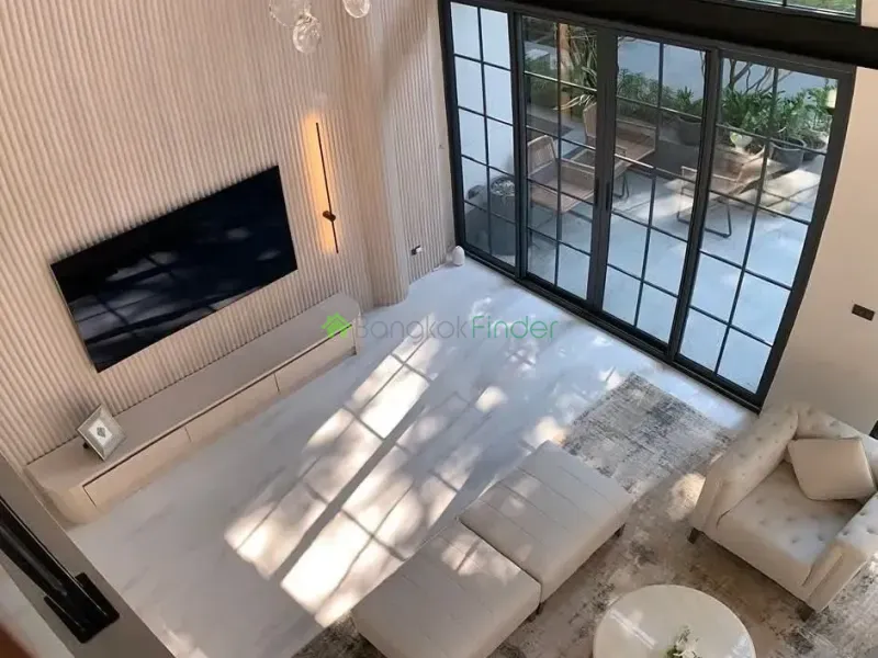Asoke, Phrom Phong, Thailand, 4 Bedroom Bedrooms, 0 ,5 BathroomBathrooms,Town House,For Rent,7615
