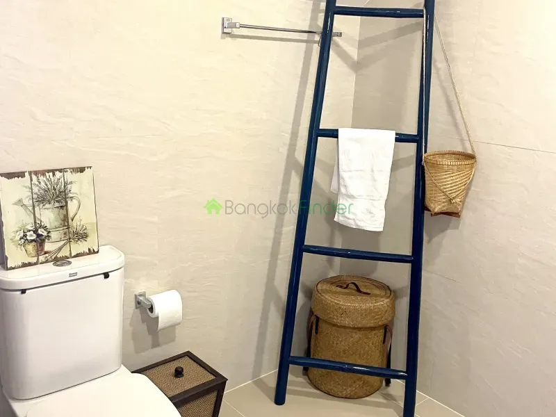 Pattanakarn, Pattanakarn, Pattanakarn, Thailand, 3 Bedroom Bedrooms, 0 ,4 BathroomBathrooms,Town House,For Rent,Pattanakarn,7626