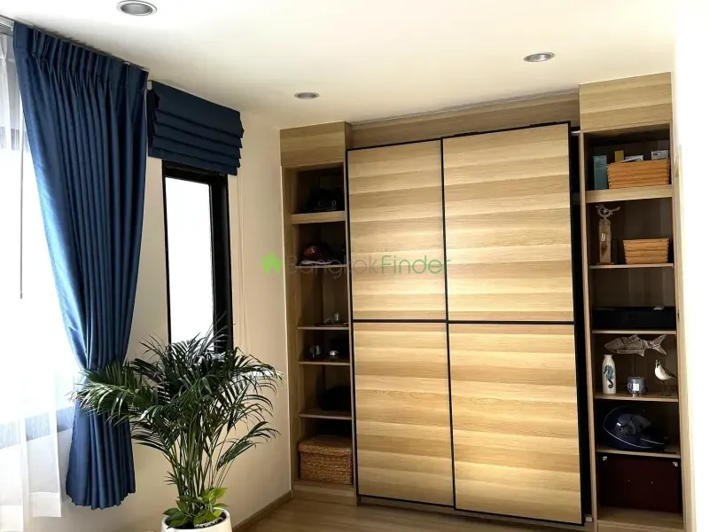 Pattanakarn, Pattanakarn, Pattanakarn, Thailand, 3 Bedroom Bedrooms, 0 ,4 BathroomBathrooms,Town House,For Rent,Pattanakarn,7626