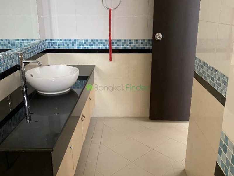 Sukhumvit-Asoke, Asoke, Bangkok, Thailand, 3 Bedrooms Bedrooms, ,3 BathroomsBathrooms,Condo,For Rent,AP Citismart 18,Sukhumvit-Asoke,7684