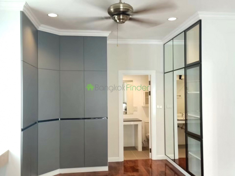 Bangna-Srinakarin, Bangkok, Thailand, 4 Bedrooms Bedrooms, ,5 BathroomsBathrooms,House,For Rent,7696