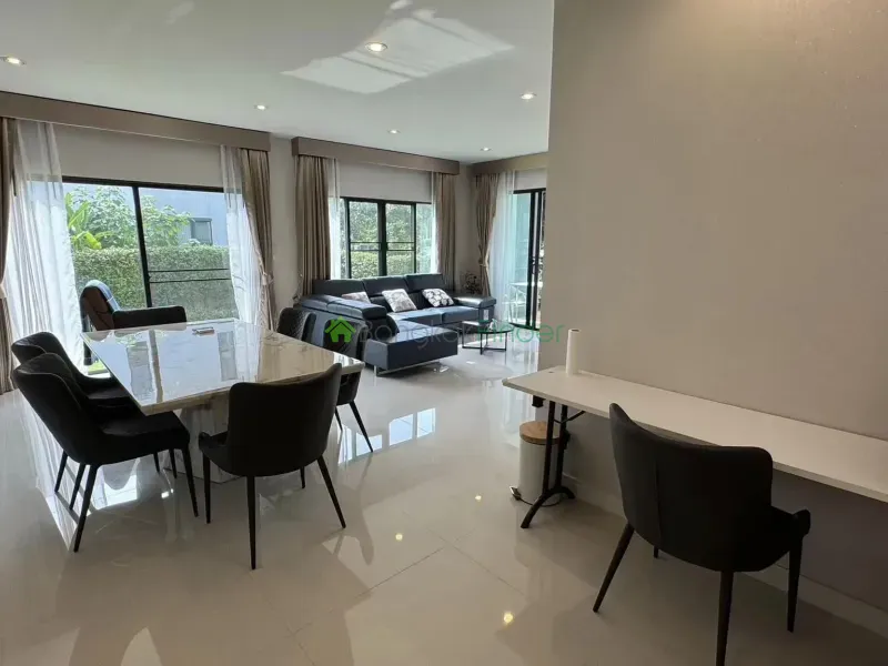 Pattanakarn, Pattanakarn, Thailand, 4 Bedroom Bedrooms, 0 ,5 BathroomBathrooms,House,For Rent,7710