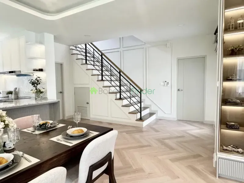 Bangna KM.7, Bangna-Srinakarin, Thailand, 4 Bedroom Bedrooms, 0 ,5 BathroomBathrooms,House,For Rent,7714