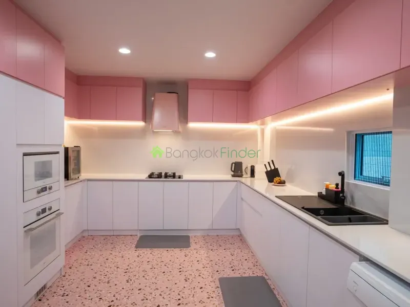Pattanakarn, Pattanakarn, Pattanakarn, Thailand, 3 Bedroom Bedrooms, 0 ,3 BathroomBathrooms,House,For Rent,Pattanakarn,7720