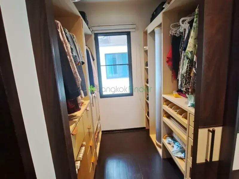 Pattanakarn, Pattanakarn, Pattanakarn, Thailand, 3 Bedroom Bedrooms, 0 ,3 BathroomBathrooms,House,For Rent,Pattanakarn,7720