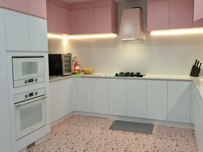 Pattanakarn, Pattanakarn, Pattanakarn, Thailand, 3 Bedroom Bedrooms, 0 ,3 BathroomBathrooms,House,For Rent,Pattanakarn,7720