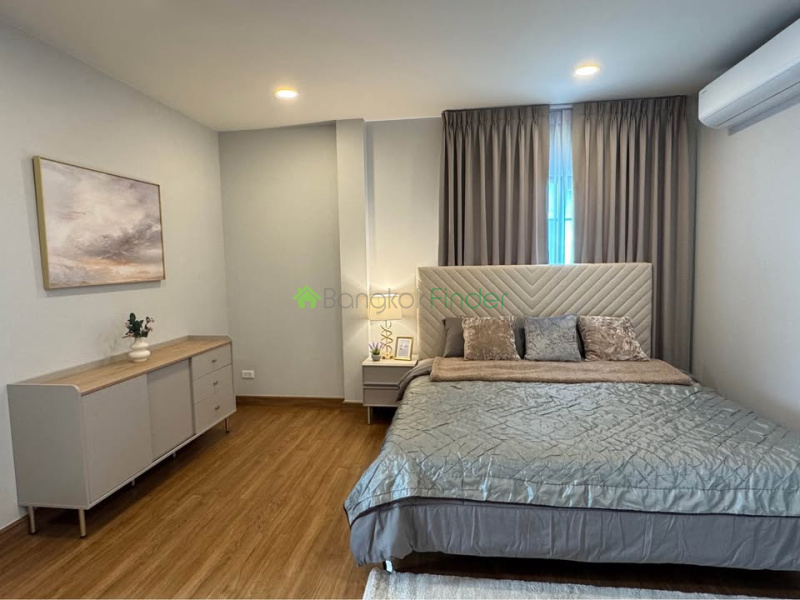 Bangna, Bangkok, Thailand, 4 Bedrooms Bedrooms, 0 ,4 BathroomsBathrooms,House,For Rent,7737