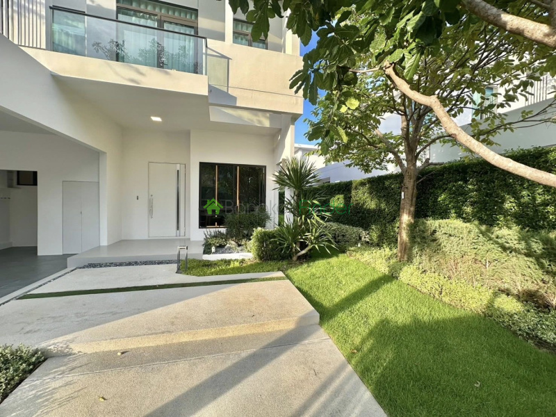Bangna, Bangkok, Thailand, 4 Bedrooms Bedrooms, 0 ,5 BathroomsBathrooms,House,For Rent,7739