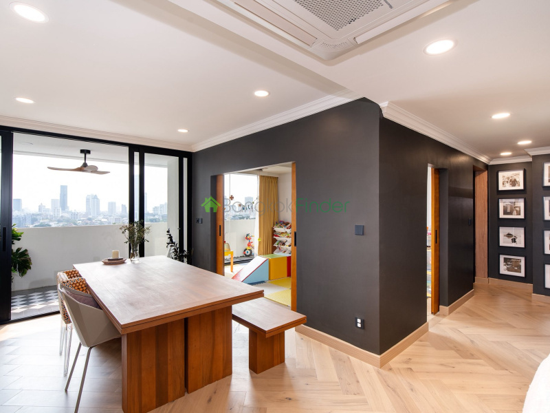 Phromphong, Bangkok, Thailand, 3 Bedrooms Bedrooms, 0 ,2 BathroomsBathrooms,Condo,For Rent,DS Tower II,7741