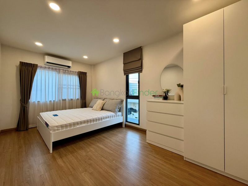Bangna, Bangkok, Thailand, 3 Bedrooms Bedrooms, 0 ,3 BathroomsBathrooms,House,For Rent,7745