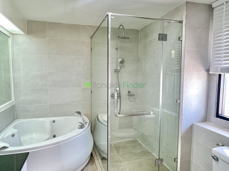 Sukhumvit 23, Bangkok, Thailand, 4 Bedrooms Bedrooms, 0 ,5 BathroomsBathrooms,Apartment,For Rent,GP Grande Tower,7773