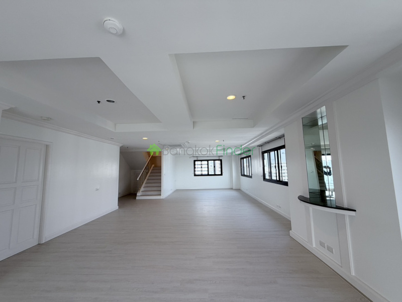 Sukhumvit 23, Bangkok, Thailand, 4 Bedrooms Bedrooms, 0 ,5 BathroomsBathrooms,Apartment,For Rent,GP Grande Tower,7773